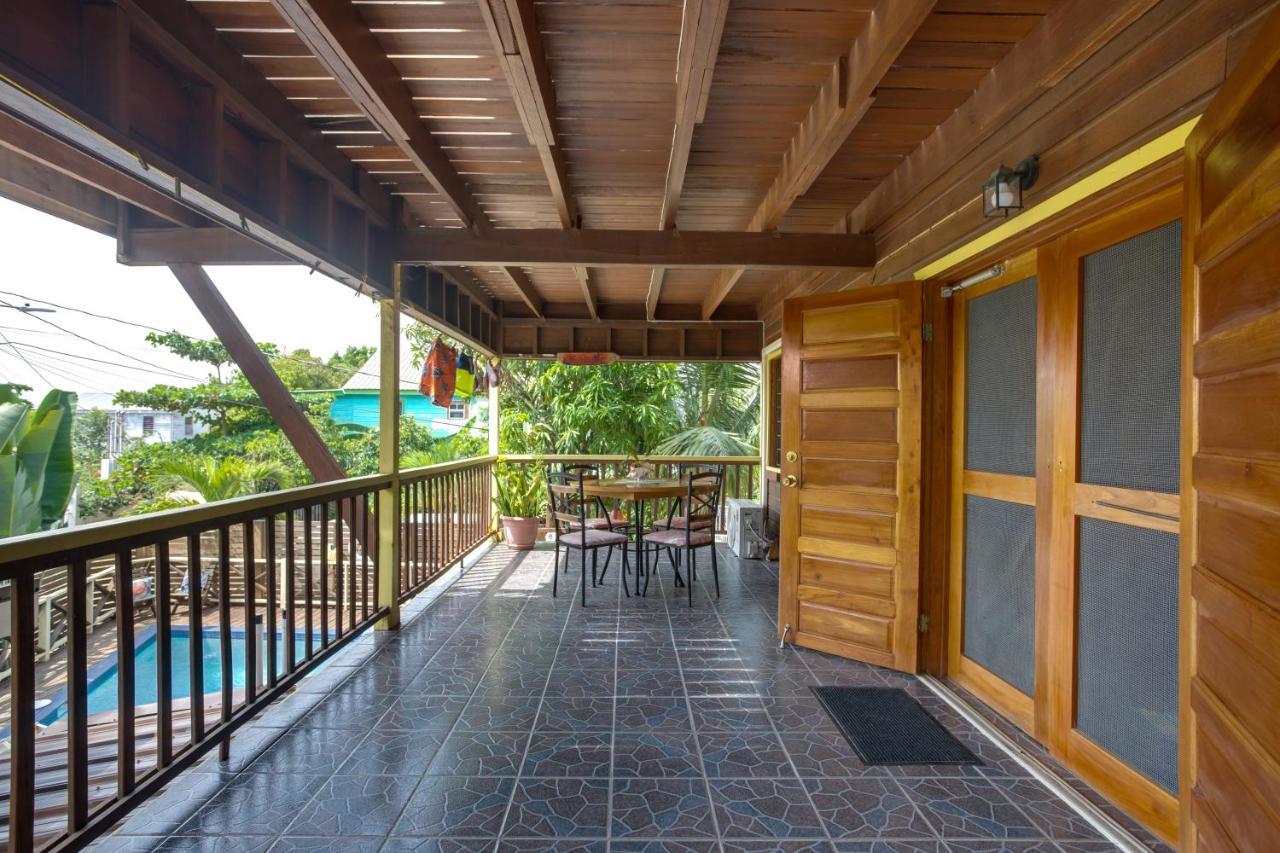 Placencia Driftwood Gardens Guesthouse מראה חיצוני תמונה