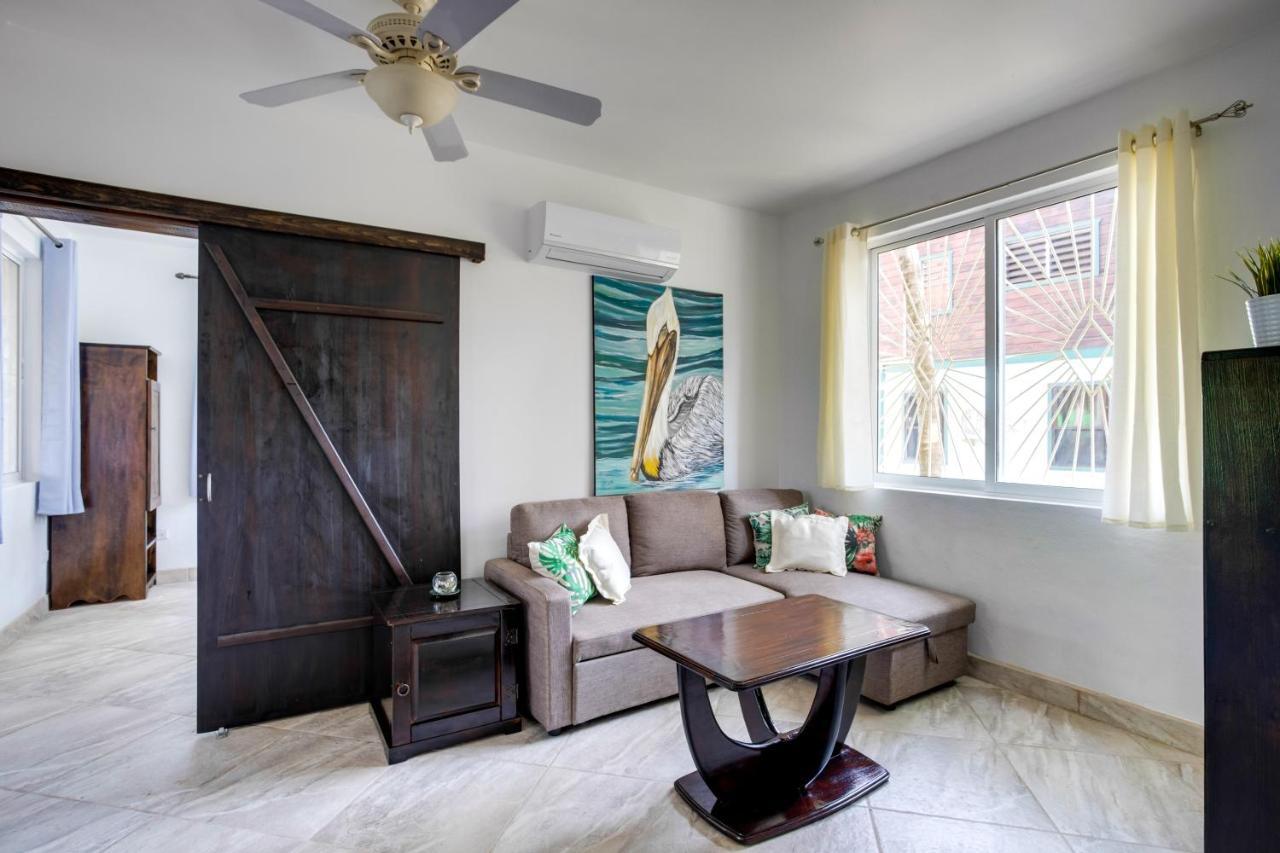 Placencia Driftwood Gardens Guesthouse מראה חיצוני תמונה